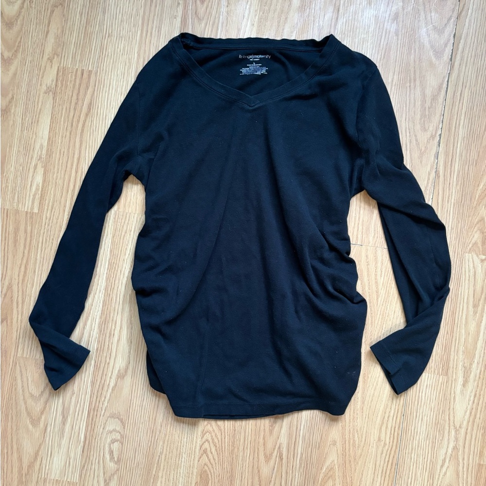 Maternity liz Lange Black Maternity Top